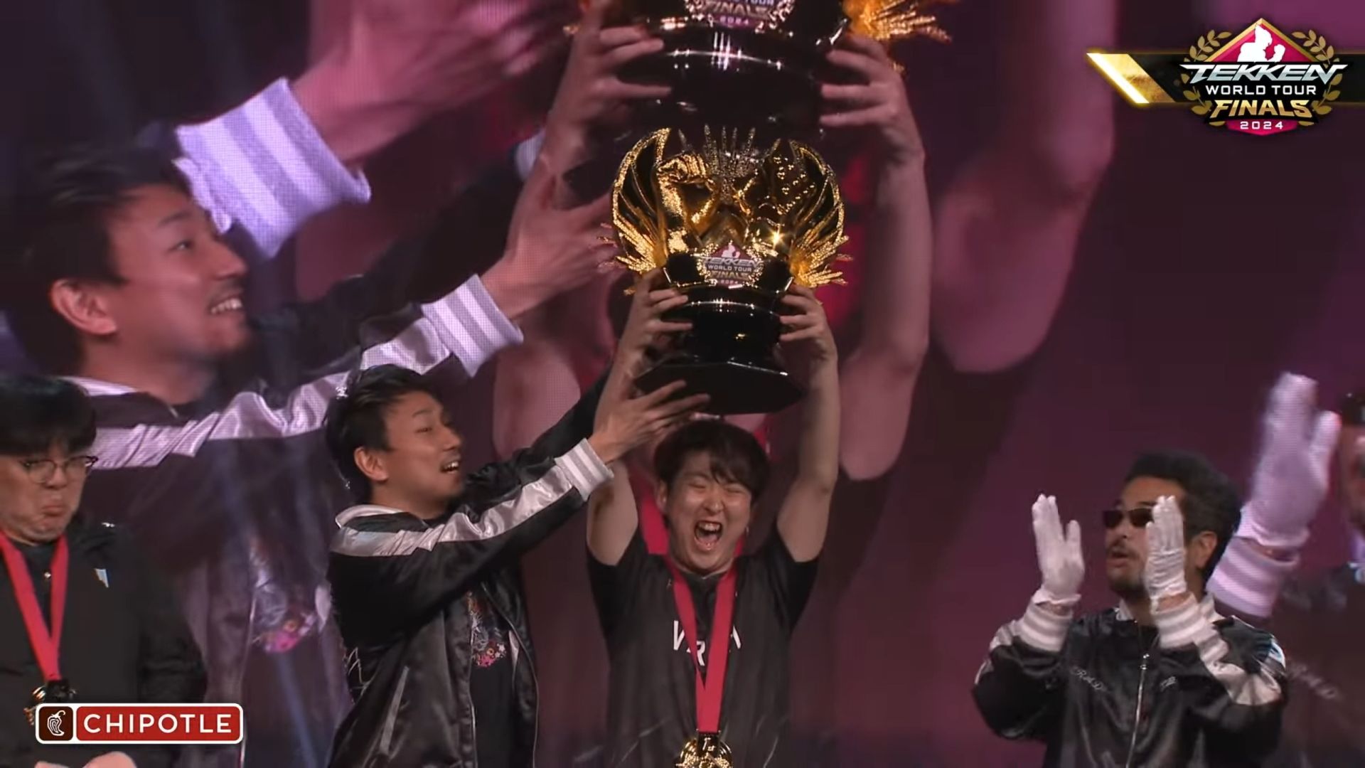 Tekken World Tour Winner Rangchu Lifting Cup