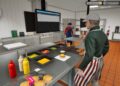 making a burger in Fast Food Simulator