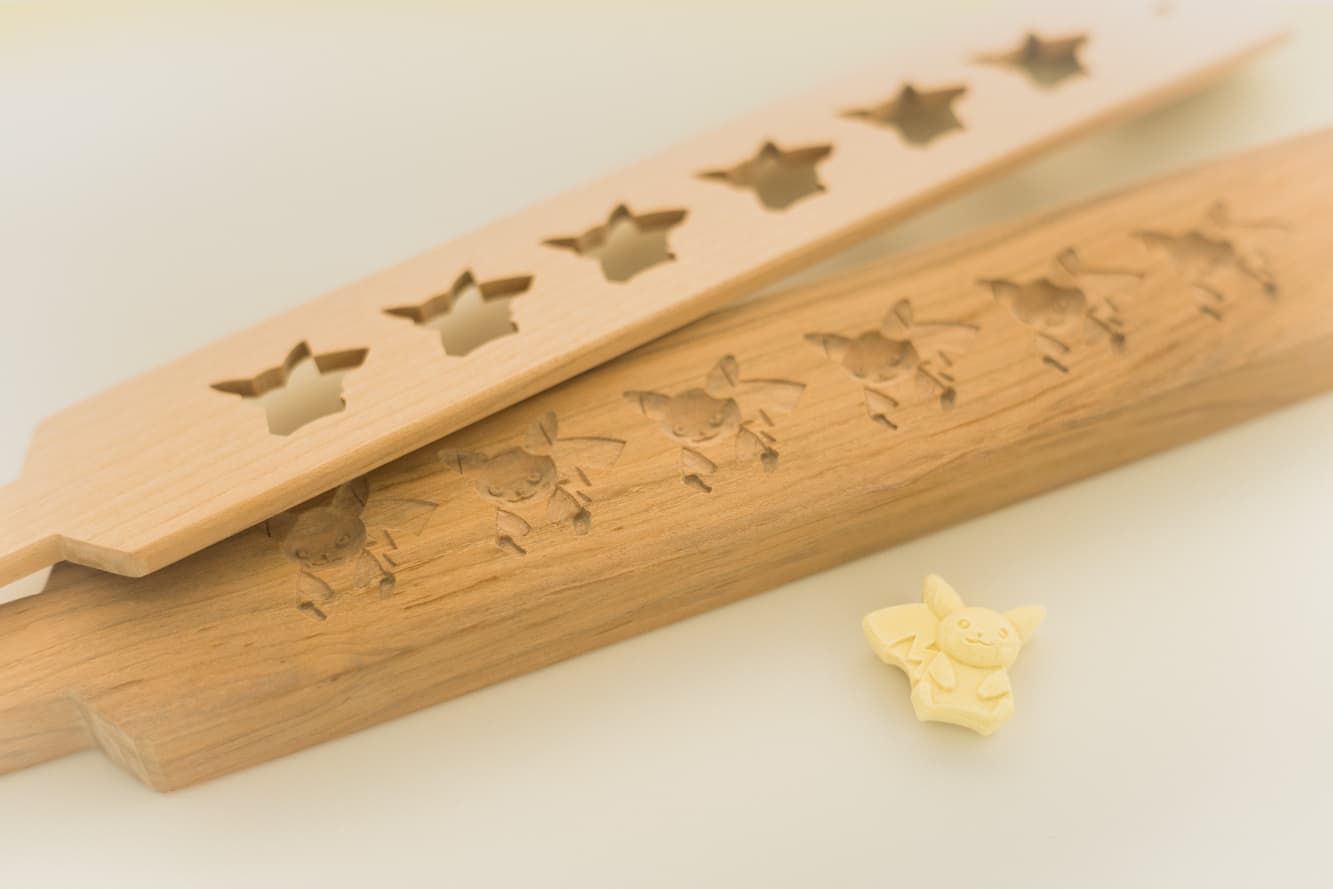 Shichijo Kanshundo Pokémon Dried Sweets hand-carved mold