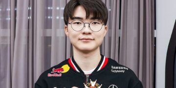T1 Faker Cheongnyong Medal